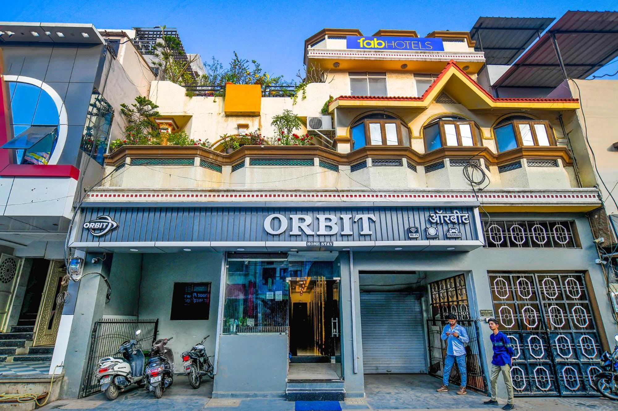 乌贾因 Fabexpress Orbit酒店 外观 照片